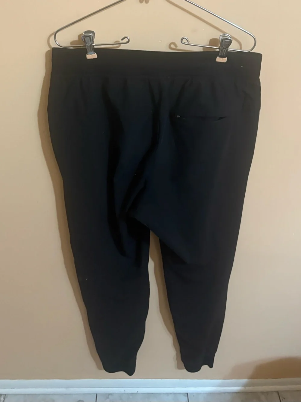 Lululemon ABC 30” Joggers in Black